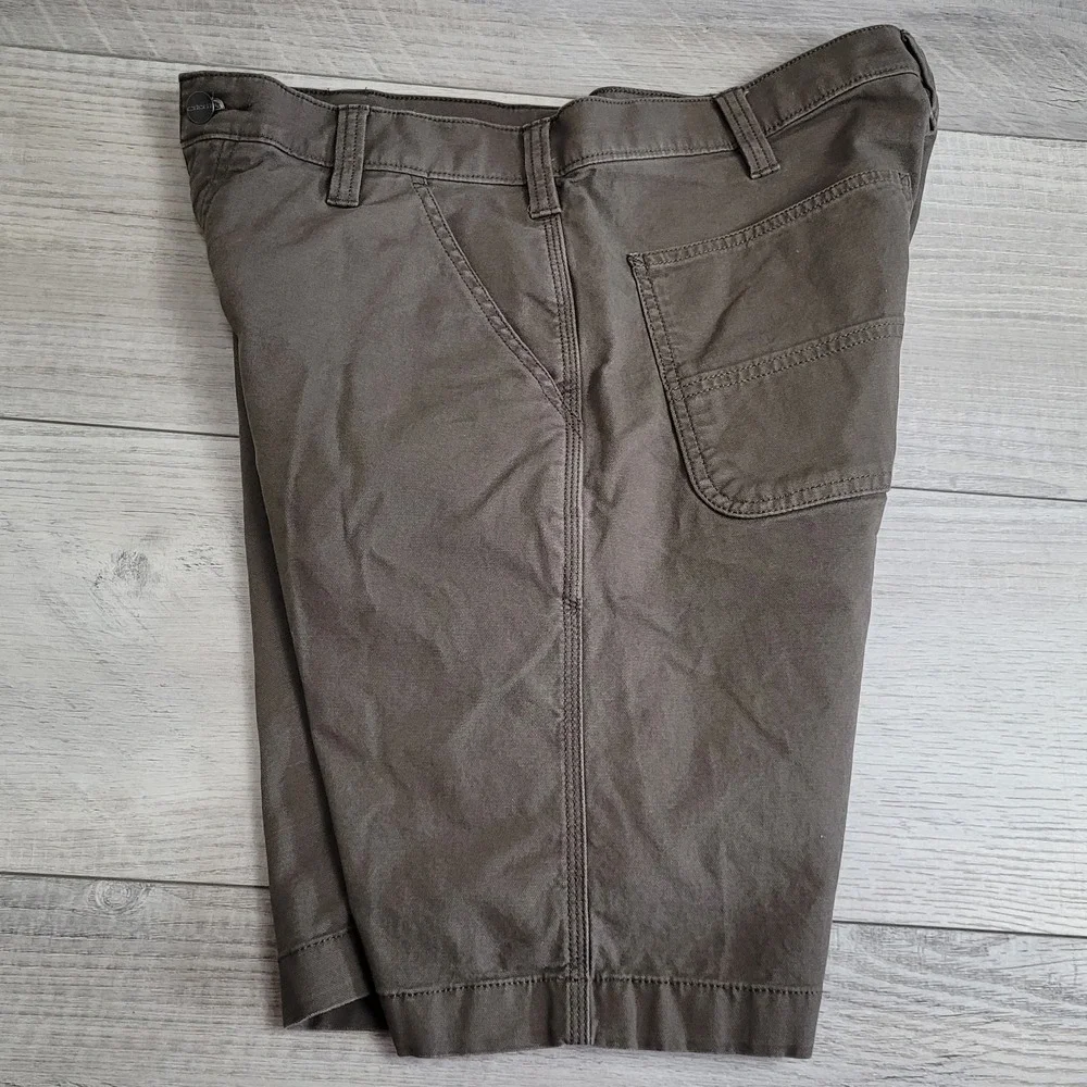 Carhartt Shorts Men 34 (36x10) Relaxed Fit Olive Green Canvas Workwear NWOT